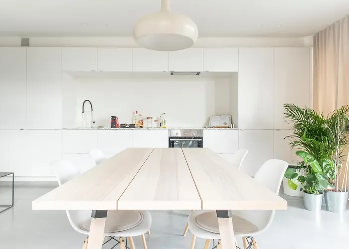 Trendy As Base To Discover * Gand